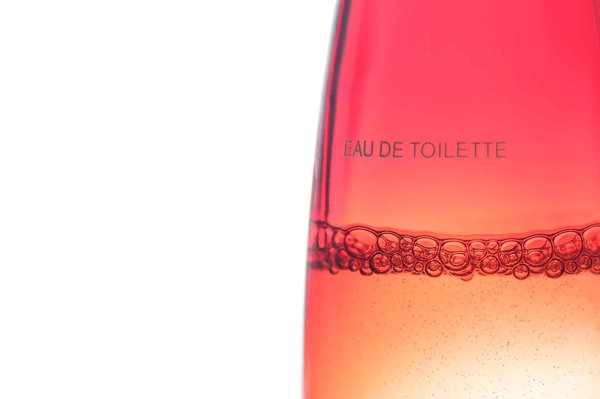 Les bénéfices de l'eau micellaire pour votre routine beauté