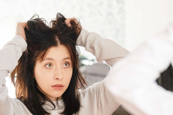 Quels sont les soins à donner aux cheveux gras ?